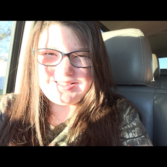 Meet your Posher, Lexi - Picture 1 of 1